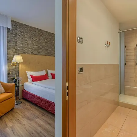 史波堤泰伦酒店 3*