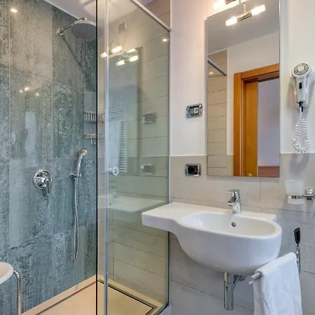 史波堤泰伦酒店