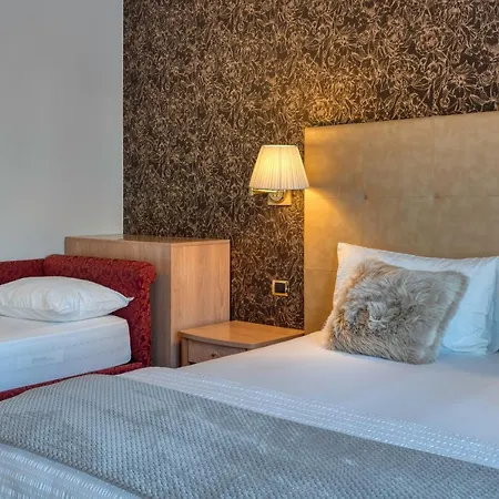 史波堤泰伦酒店 酒店 3*