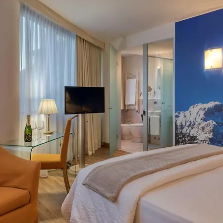 史波堤泰伦酒店 3*