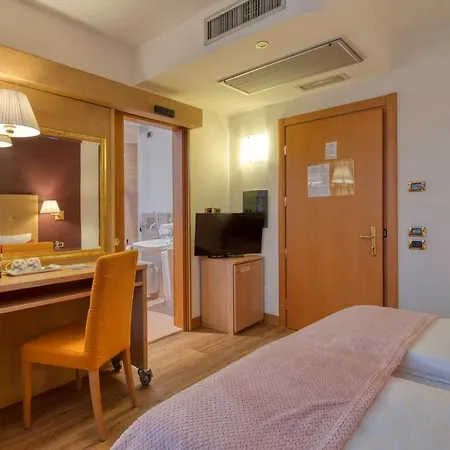 史波堤泰伦酒店 特伦托