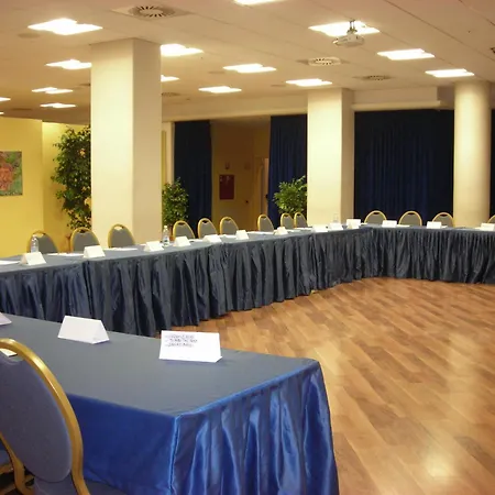 酒店 史波堤泰伦酒店 3*