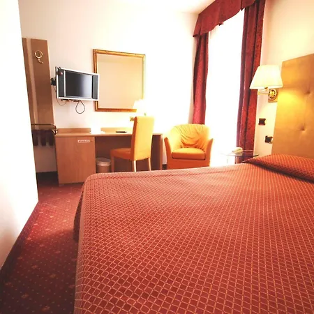 史波堤泰伦酒店 酒店 特伦托