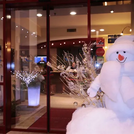 史波堤泰伦酒店 酒店 3*