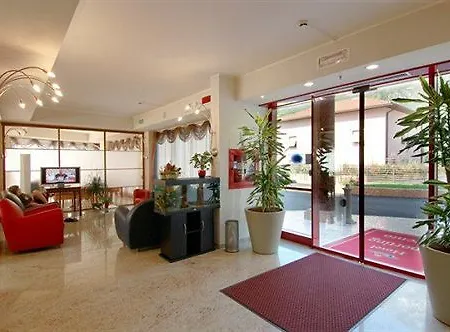 史波堤泰伦酒店 3*